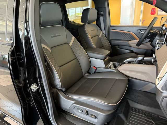 New 2026 GMC Canyon Denali w/ LPO, Denali Black Edition AWD/4WD image 27