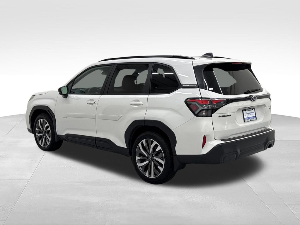 Used 2026 Subaru Forester Touring AWD/4WD image 5