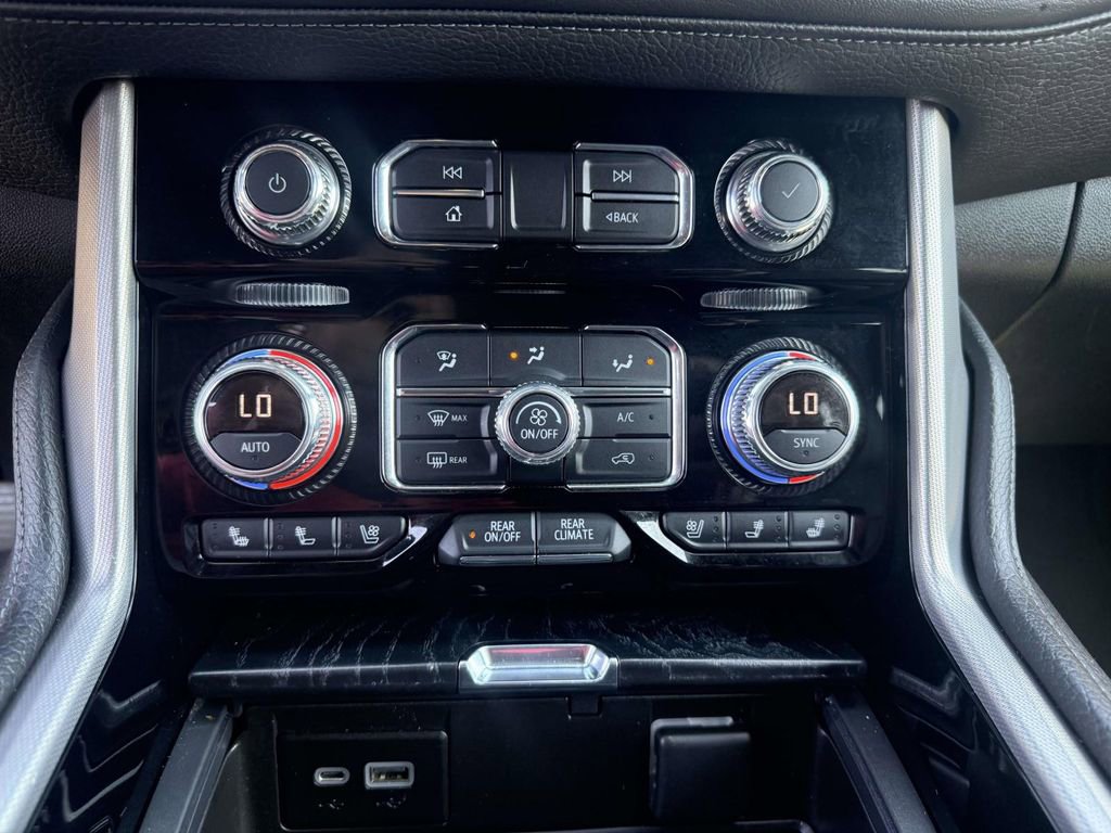 Used 2021 GMC Yukon XL Denali image 22