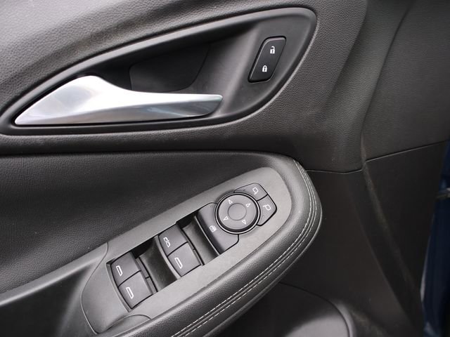 Used 2020 Buick Encore GX Preferred w/ Cold Weather Comfort Package FWD image 14