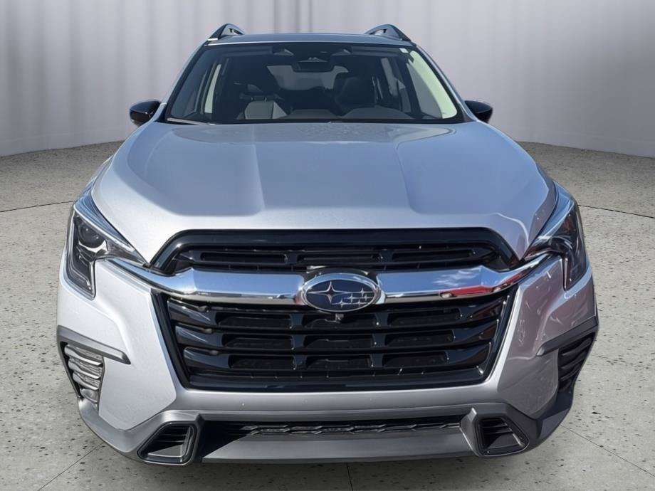 Used 2025 Subaru Ascent Limited AWD/4WD image 8