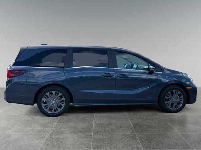 Used 2026 Honda Odyssey Touring image 7