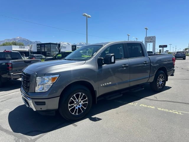 Used 2024 Nissan Titan SV w/ SV Convenience Package AWD/4WD image 6