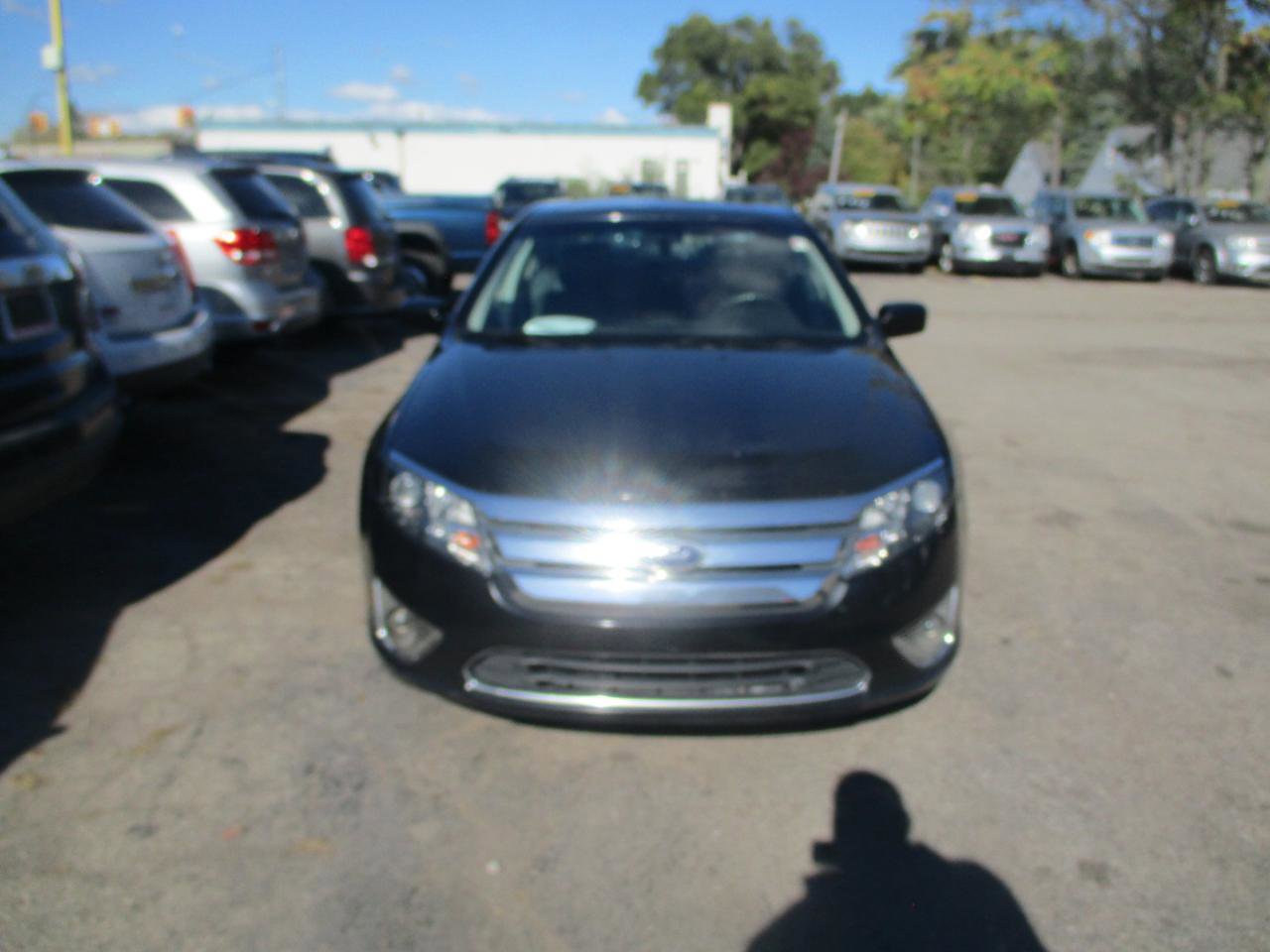 Used 2010 Ford Fusion SEL FWD image 2