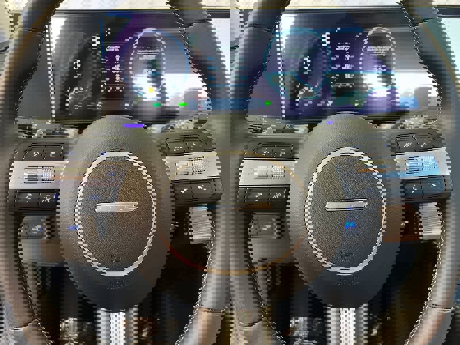 New 2025 Hyundai Sonata Limited image 24