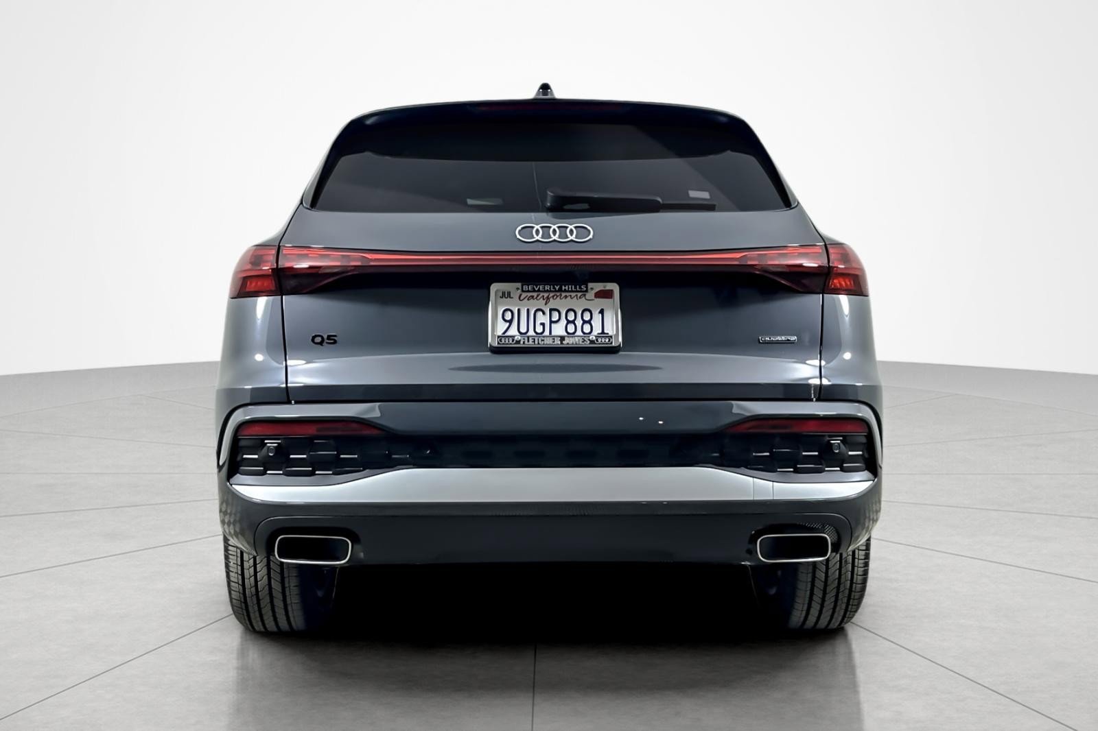 Used 2025 Audi Q5 Premium w/ Convenience Package AWD/4WD image 4