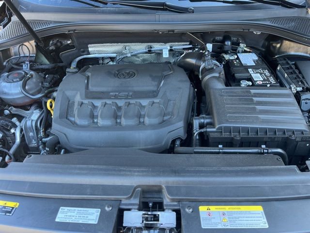 Used 2024 Volkswagen Tiguan SEL R-Line image 35