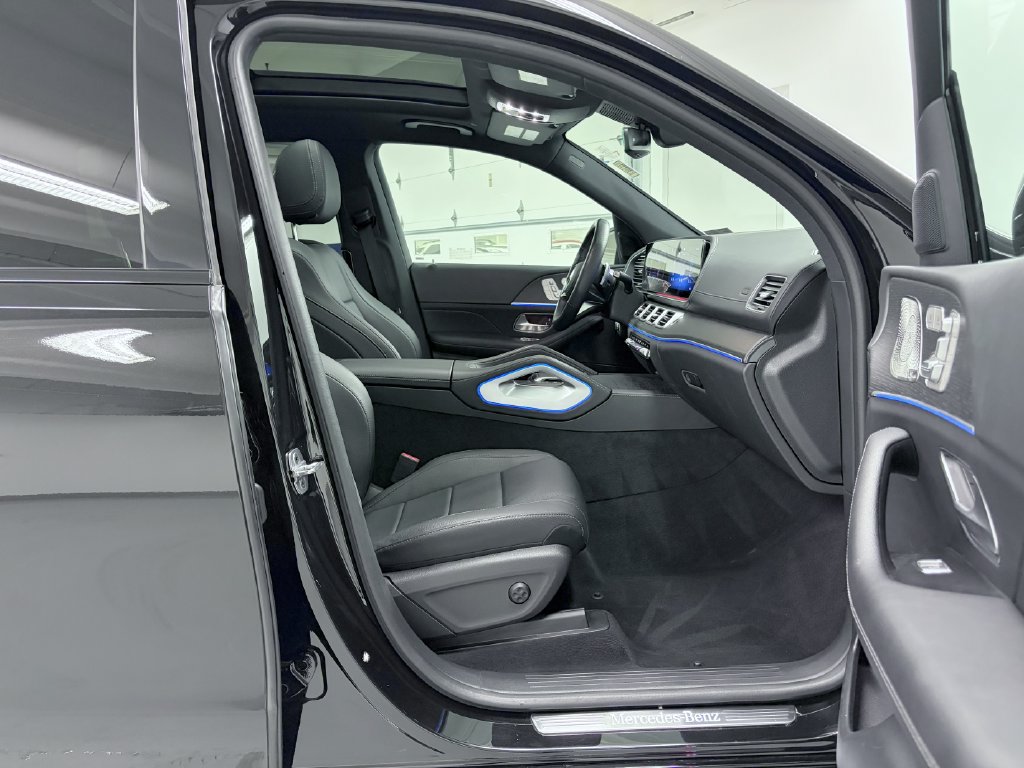 Certified 2024 Mercedes-Benz GLS 450 4MATIC image 19