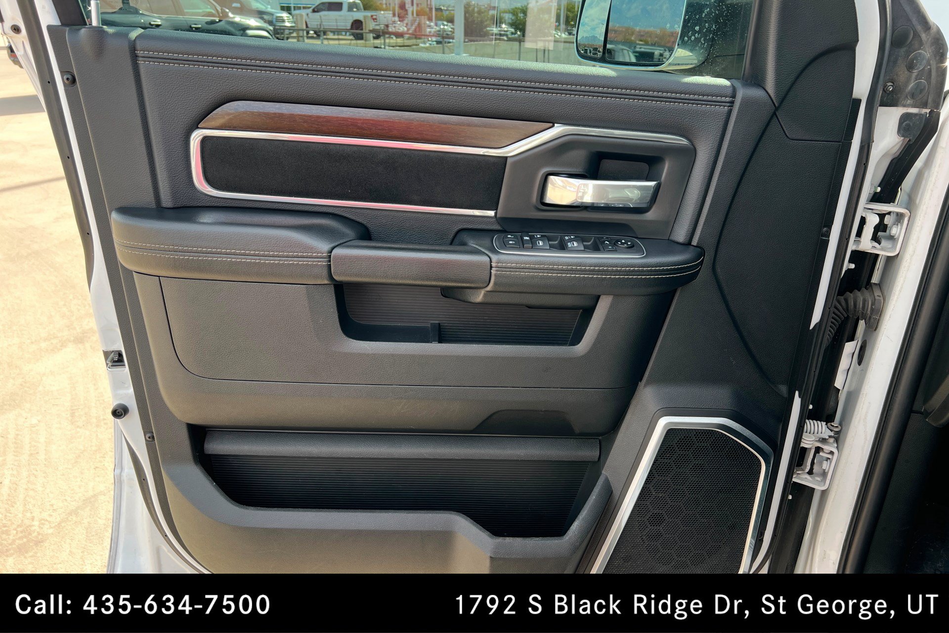 Used 2022 RAM 2500 Laramie AWD/4WD image 14