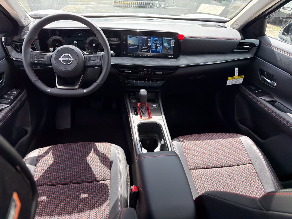 New 2026 Nissan Kicks SR w/ SR Premium Package FWD image 15