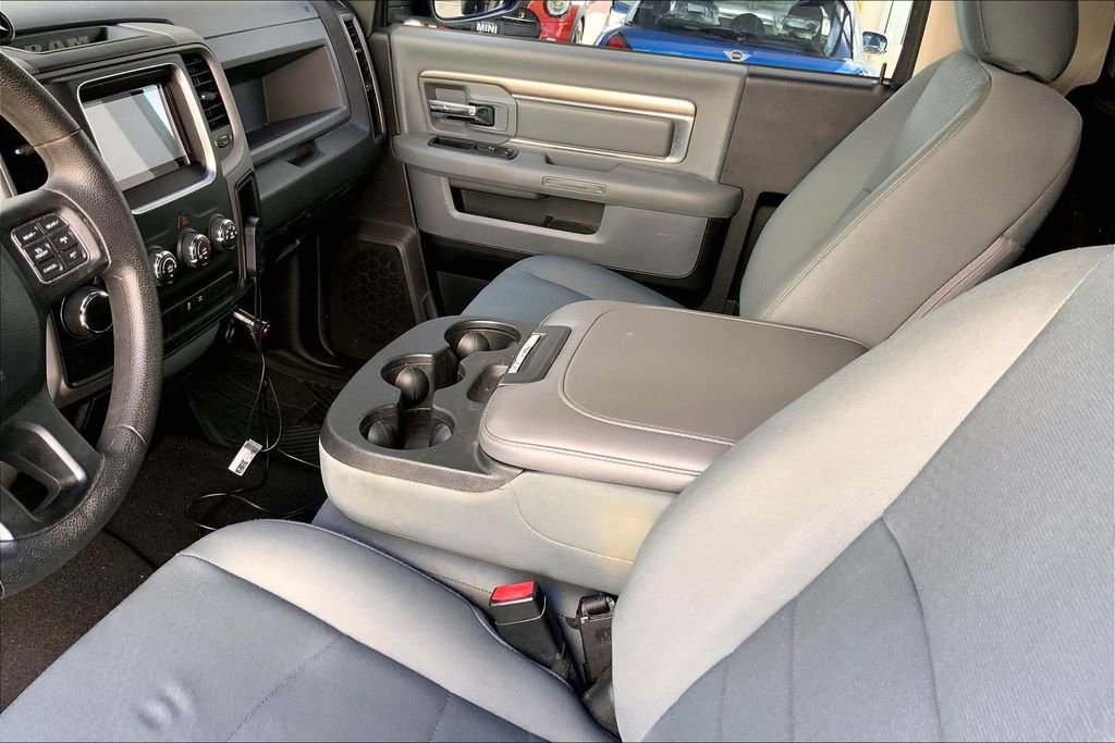 Used 2016 RAM 1500 Express RWD image 14