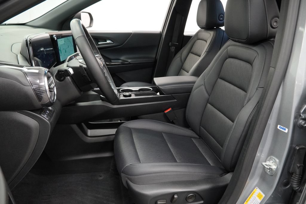 Used 2026 Chevrolet Equinox LT w/ Convenience Package II FWD image 18