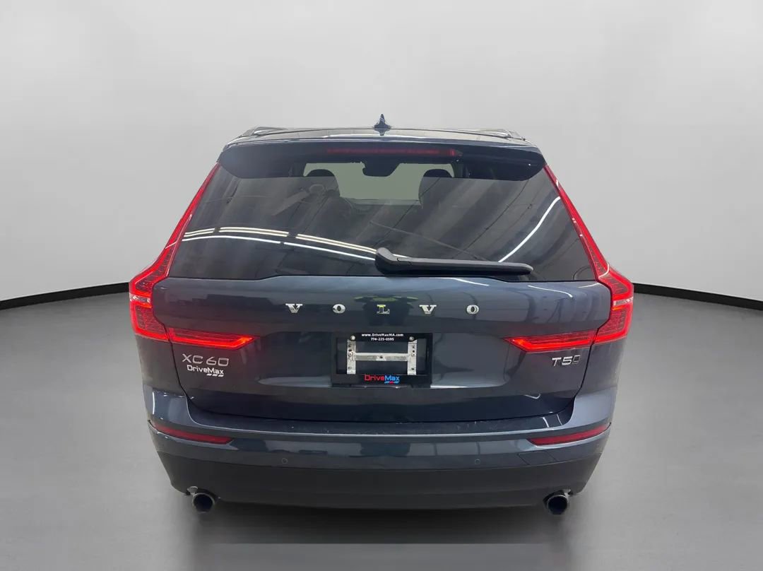 Used 2019 Volvo XC60 T5 Momentum w/ Multimedia Package image 8