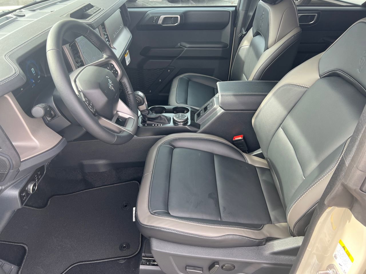 New 2025 Ford Bronco Outer Banks AWD/4WD image 41