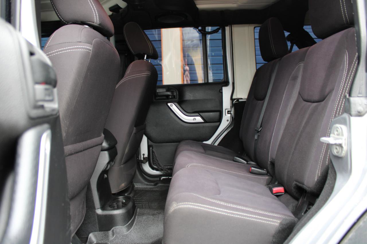 Used 2013 Jeep Wrangler Unlimited Rubicon w/ Dual Top Group image 35