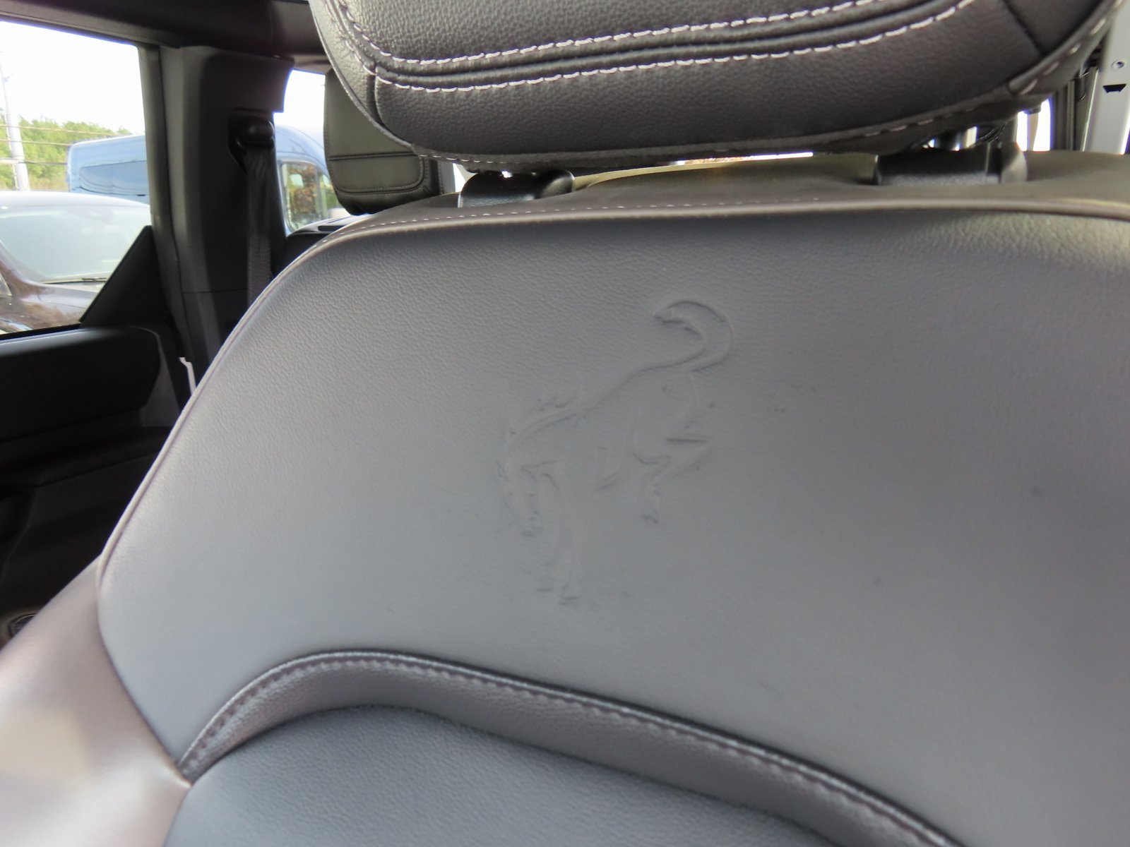 Used 2025 Ford Bronco Outer Banks image 31