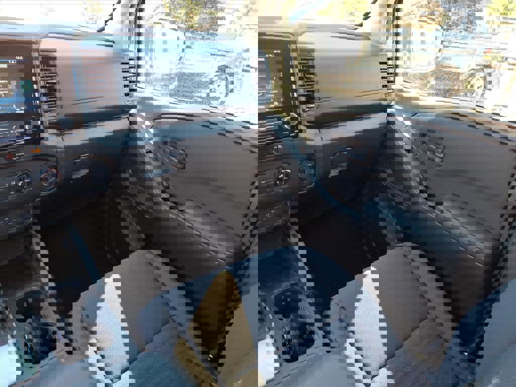 Used 2024 Nissan Frontier S w/ S Utility Package image 6