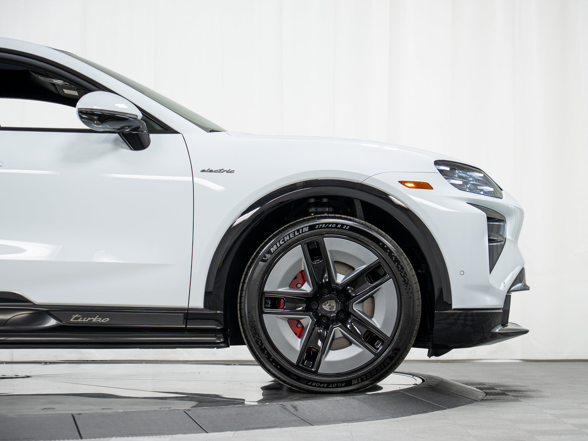 New 2026 Porsche Cayenne Turbo AWD/4WD image 11