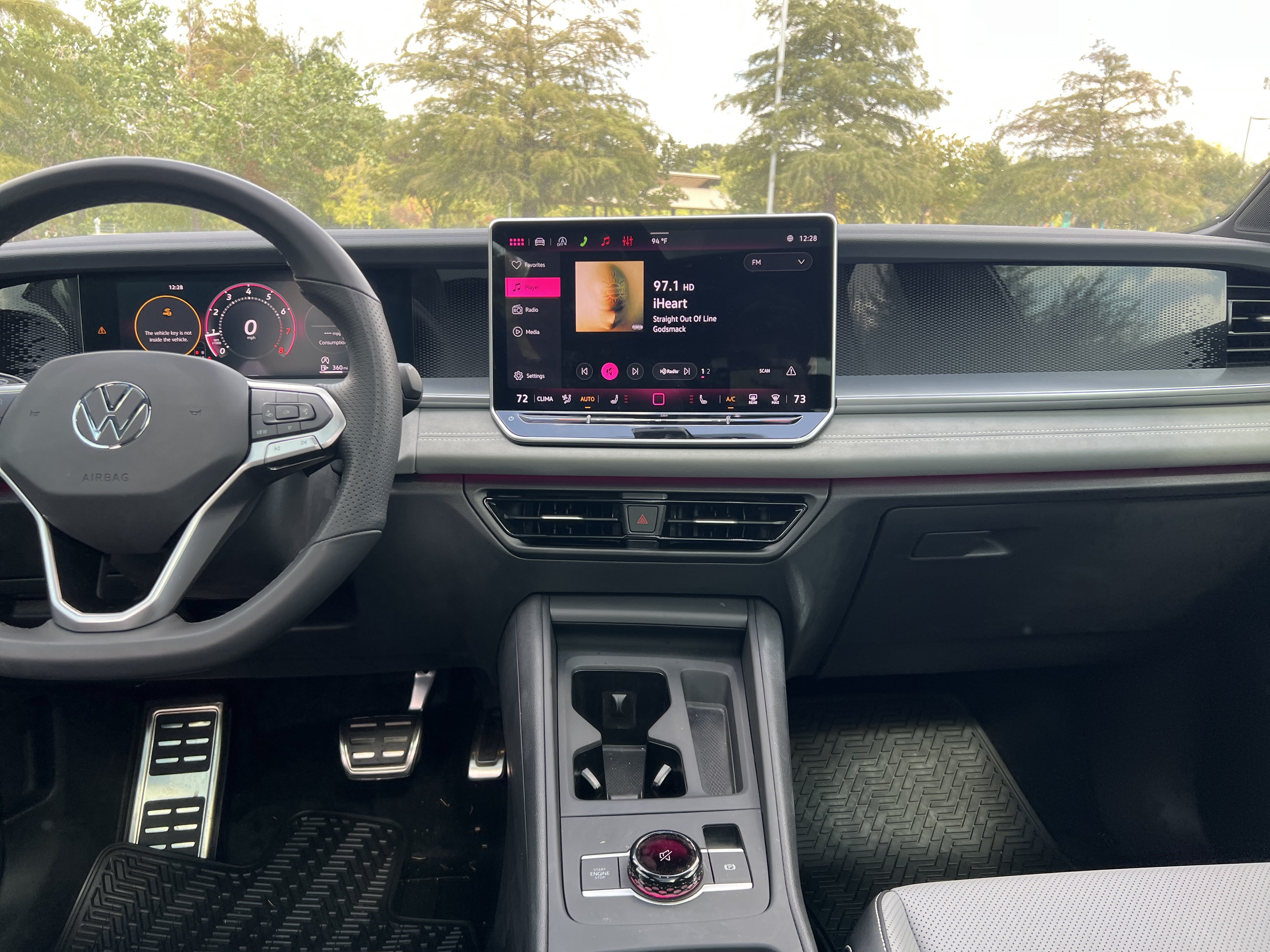 Certified 2026 Volkswagen Tiguan SE R-Line FWD image 25