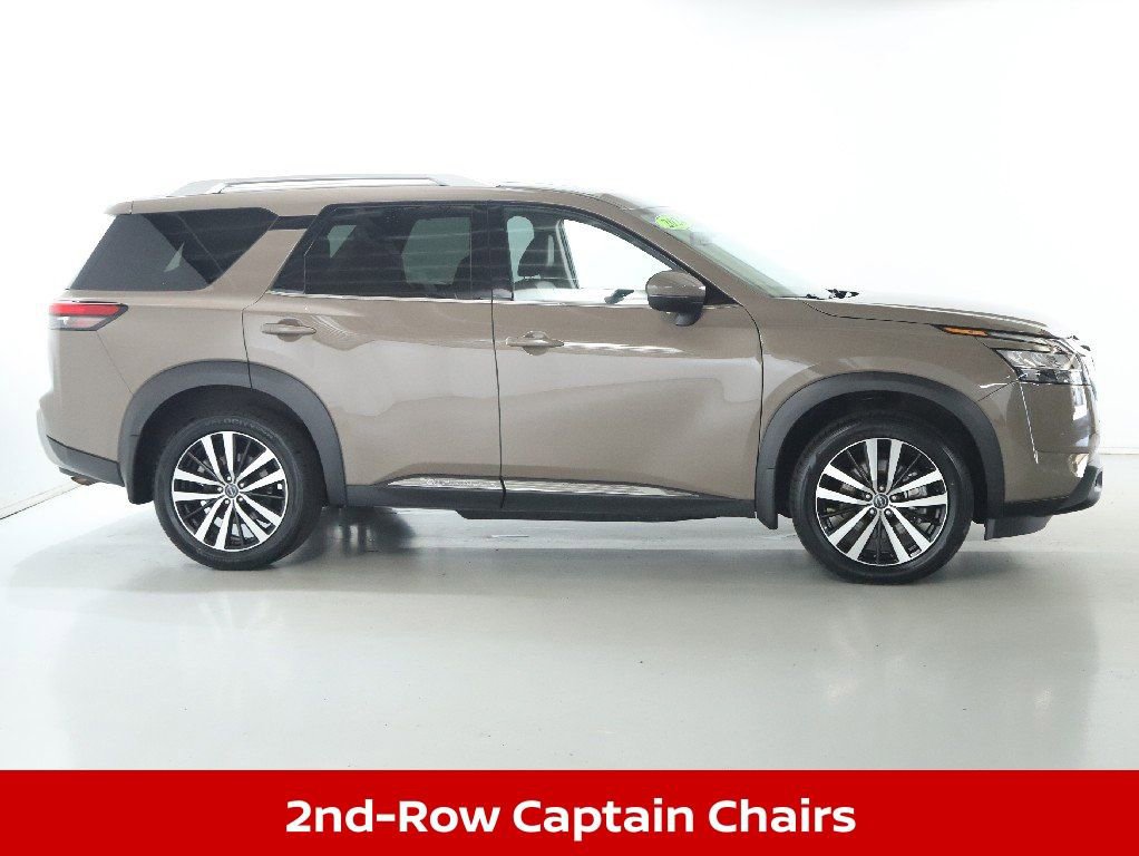 Certified 2024 Nissan Pathfinder Platinum image 13