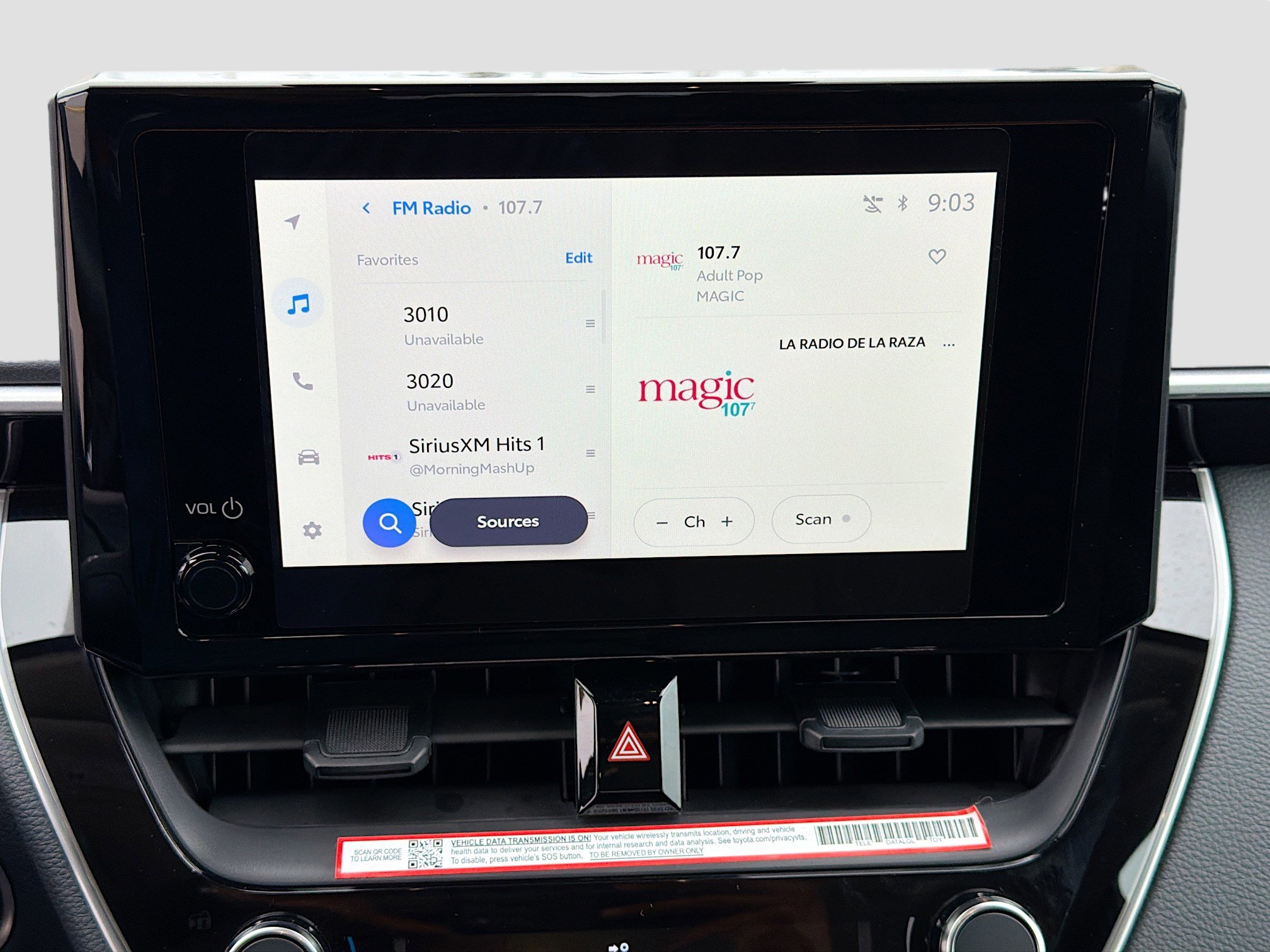 Used 2025 Toyota Corolla LE image 28