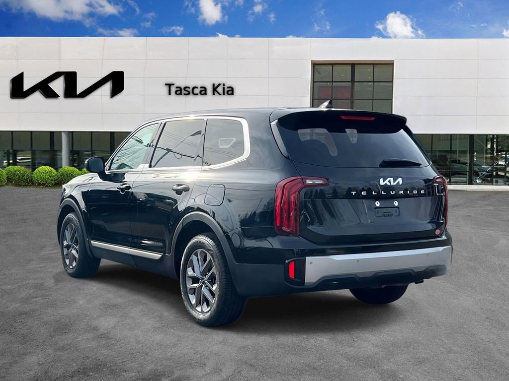 Used 2023 Kia Telluride LX FWD image 6