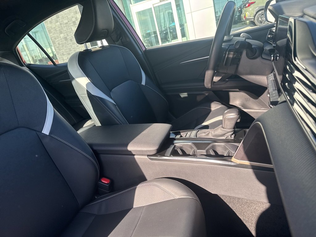 Used 2025 Toyota Camry SE image 7