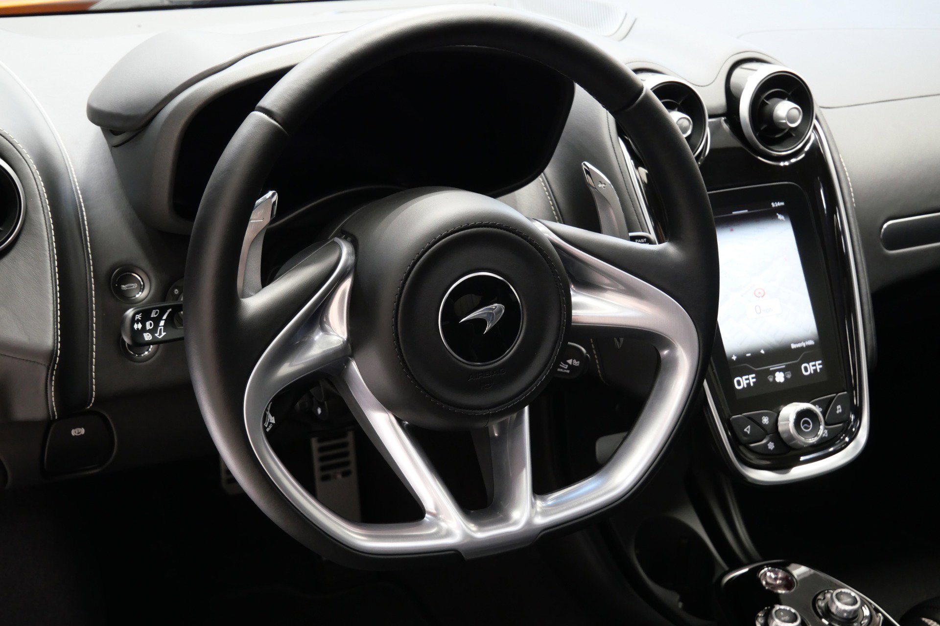 Used 2023 McLaren GT image 15