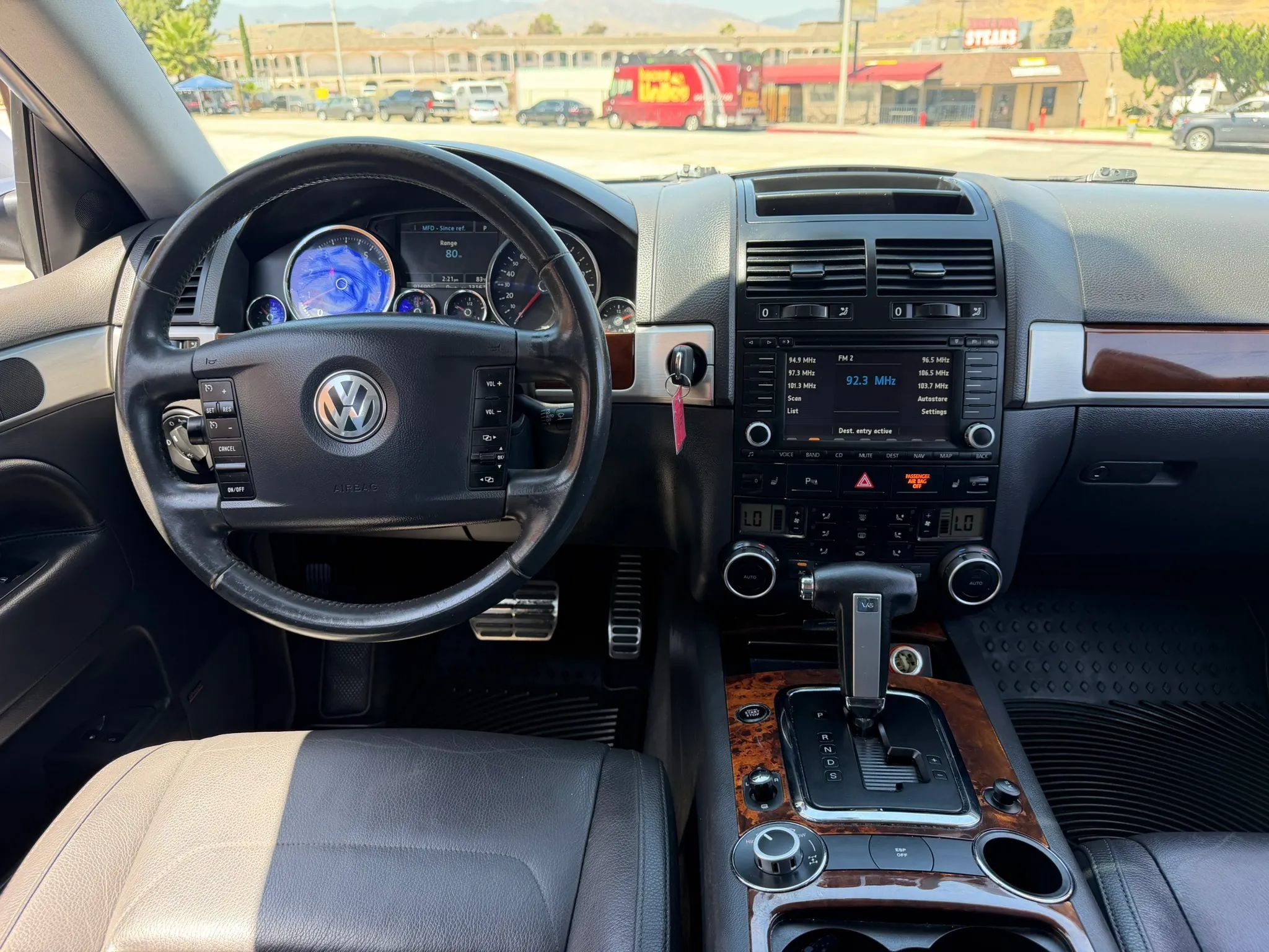 Used 2008 Volkswagen Touareg V6 AWD/4WD image 15