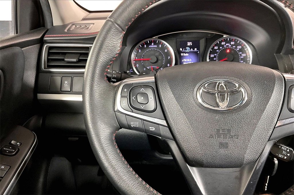 Used 2017 Toyota Camry XSE image 17