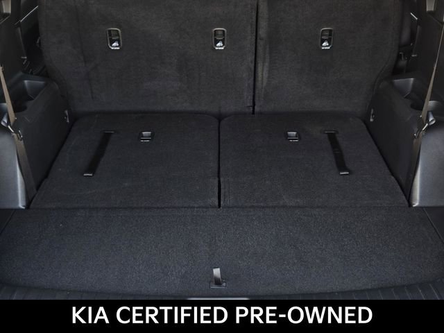 Certified 2025 Kia Sorento LX FWD image 9