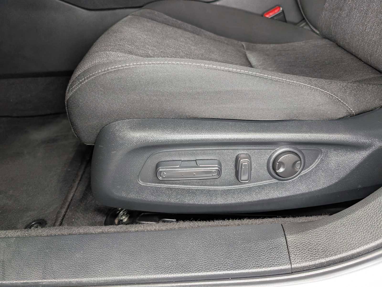 Used 2023 Honda Accord EX image 36