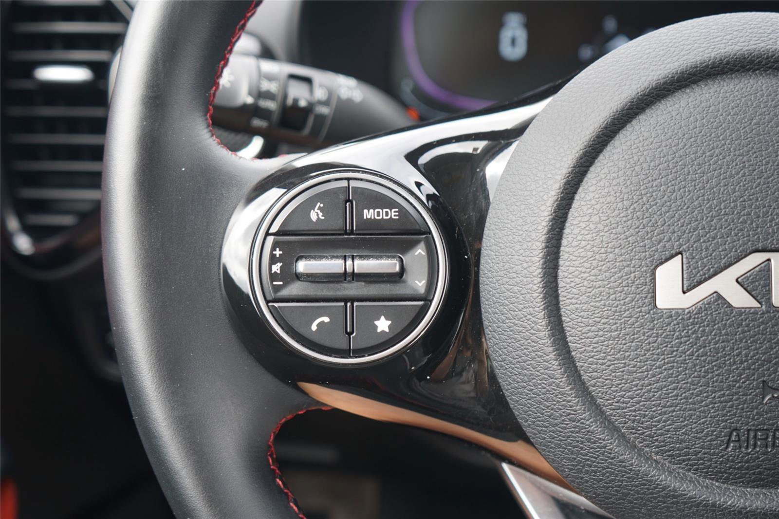 Used 2024 Kia Soul GT-Line w/ Option Group 020 FWD image 17