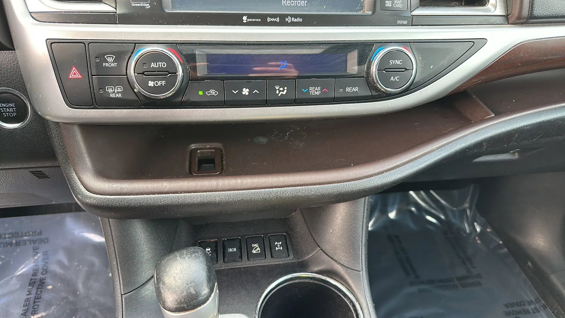 Used 2016 Toyota Highlander Limited image 37