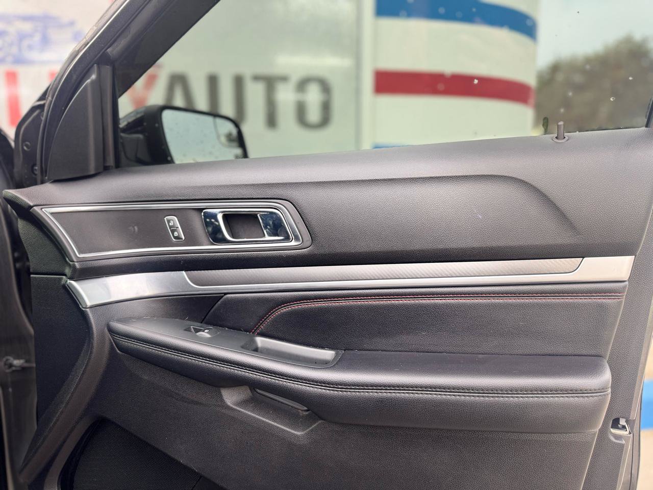 Used 2018 Ford Explorer Sport AWD/4WD image 49