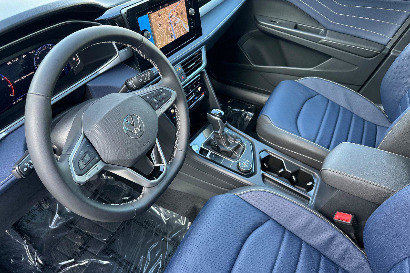 New 2026 Volkswagen Taos SEL image 9