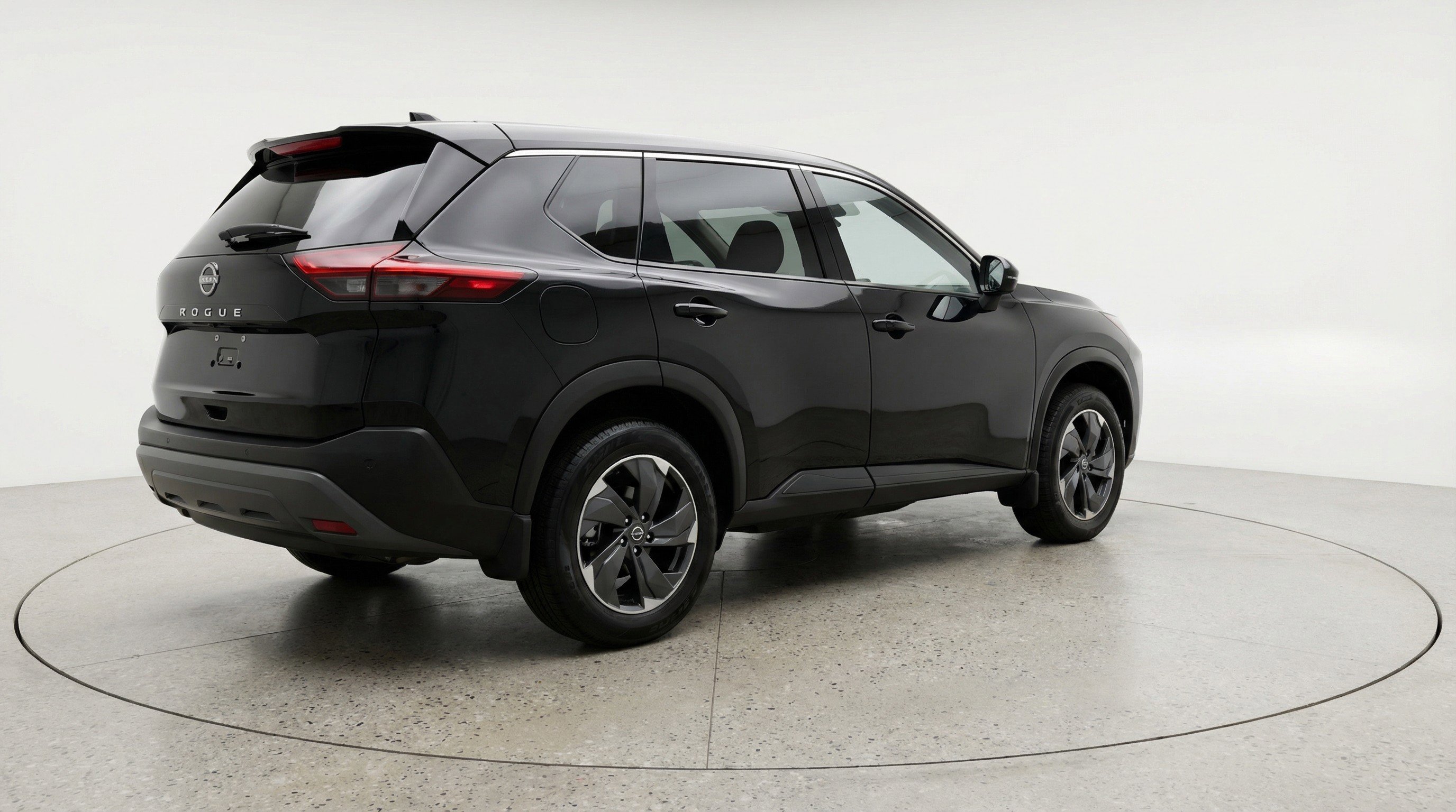 Used 2025 Nissan Rogue SV image 9