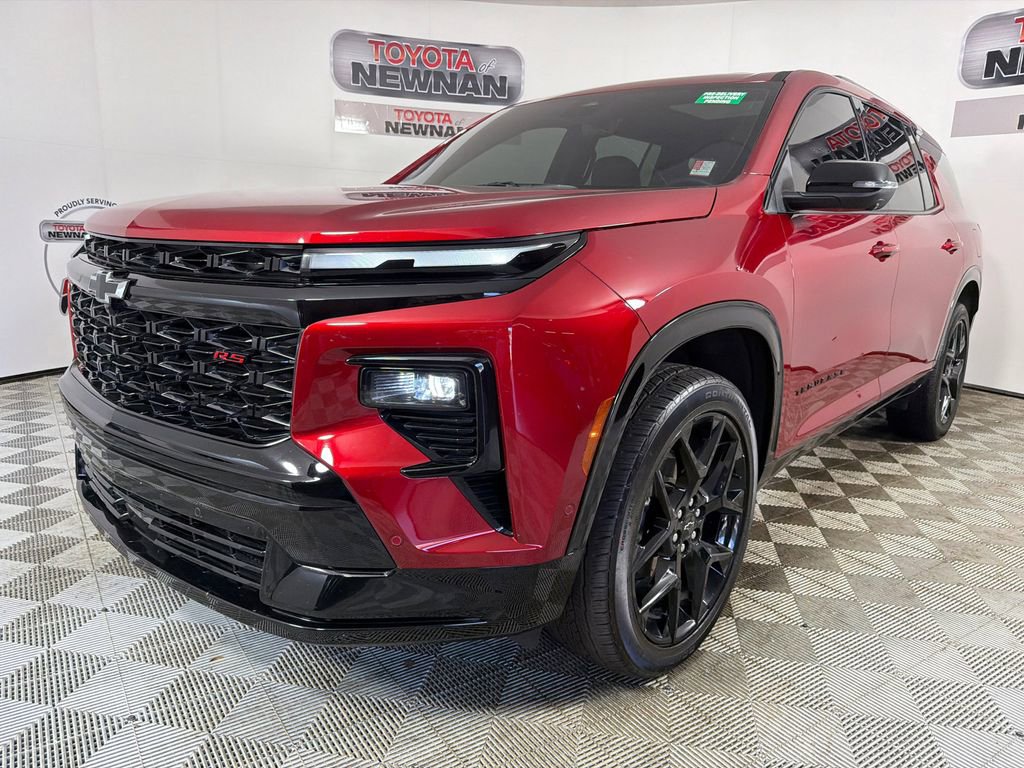 Used 2024 Chevrolet Traverse RS AWD/4WD image 9