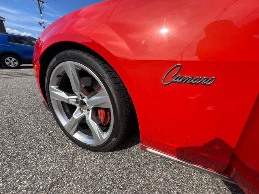 Used 2010 Chevrolet Camaro SS RWD image 14