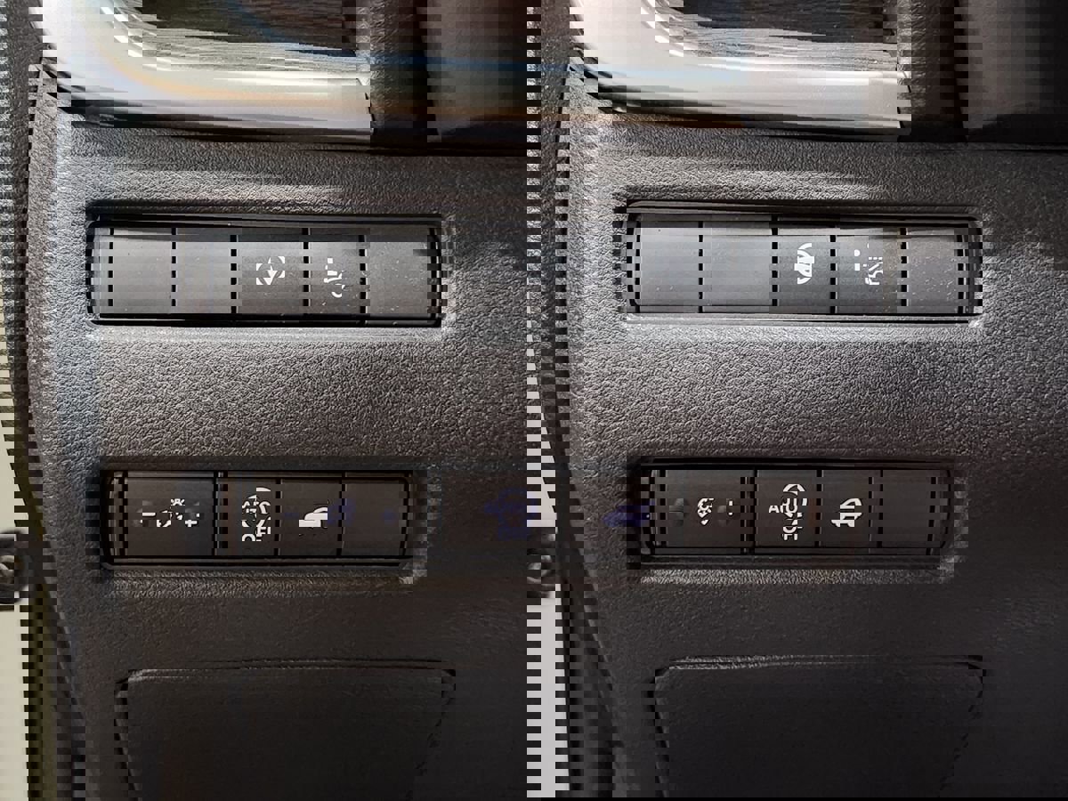 Used 2024 Nissan Rogue Platinum w/ Platinum Premium Package image 41