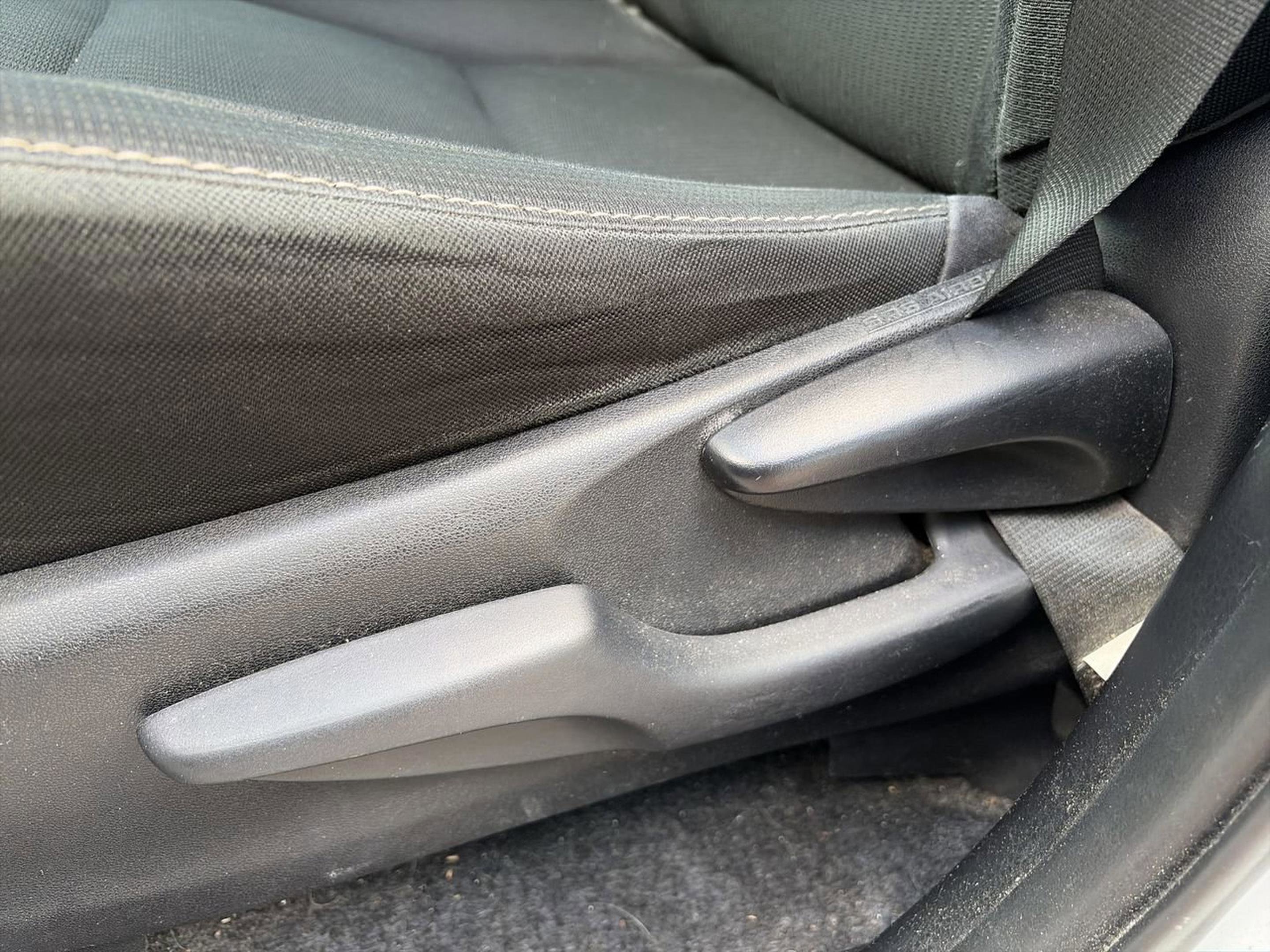 Used 2014 Toyota RAV4 XLE FWD image 14