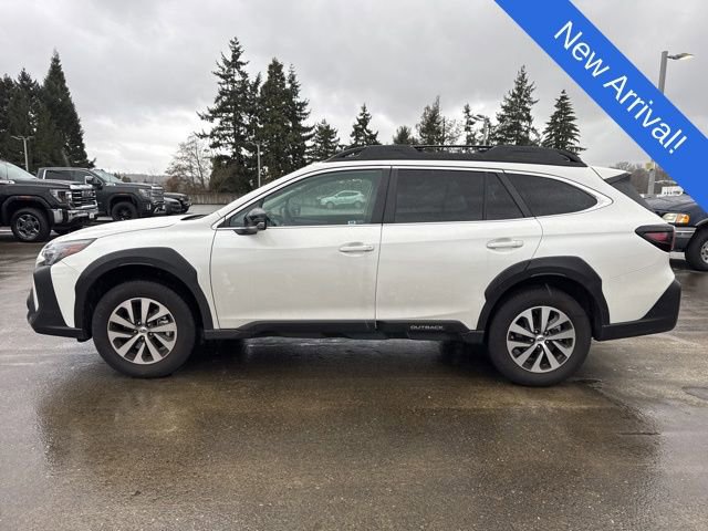 Used 2025 Subaru Outback Premium image 4