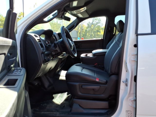 New 2026 RAM 5500 Tradesman w/ Chrome Appearance Group AWD/4WD image 13
