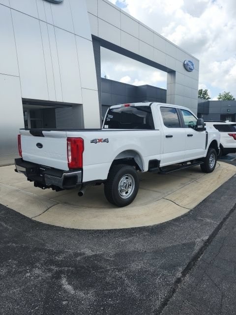 New 2026 Ford F250 XL w/ XL Chrome Package AWD/4WD image 8