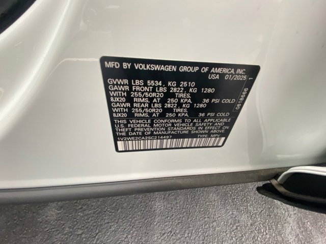 Used 2025 Volkswagen Atlas Cross Sport SE image 12