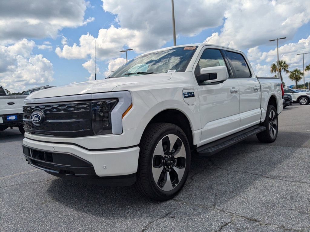 New 2025 Ford F150 Lightning Platinum image 9