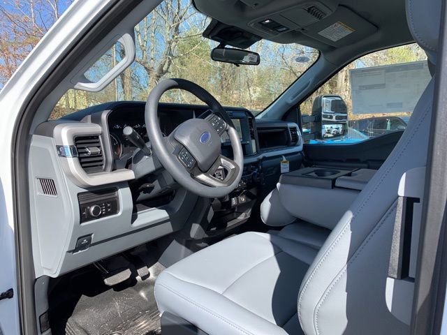 New 2026 Ford F550 4x4 Supercab Super Duty image 9