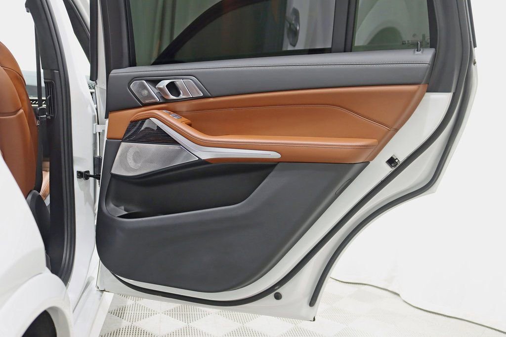 Used 2024 BMW X7 M60i w/ Executive Package image 42