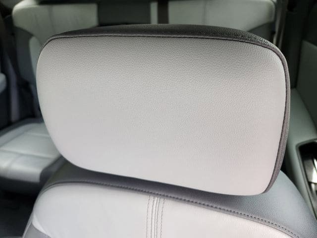 Used 2019 Chevrolet Blazer LT w/ Sound & Technology Package AWD/4WD image 13