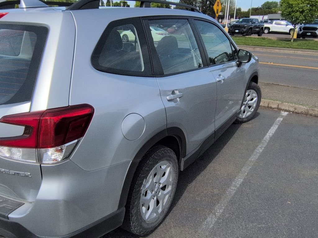 Used 2019 Subaru Forester w/ Popular Package #1 AWD/4WD image 4
